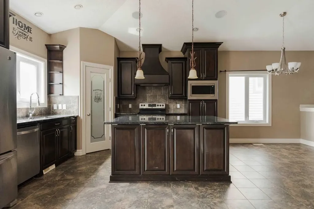 173 Huberman Way Fort Mcmurray AB T9K 0Z9