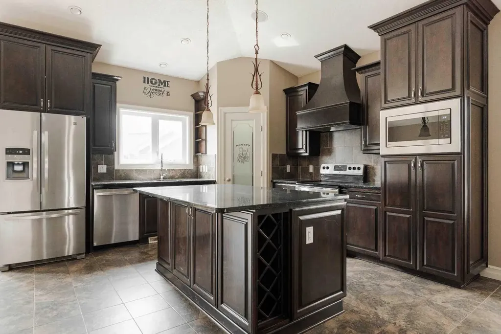 173 Huberman Way Fort Mcmurray AB T9K 0Z9