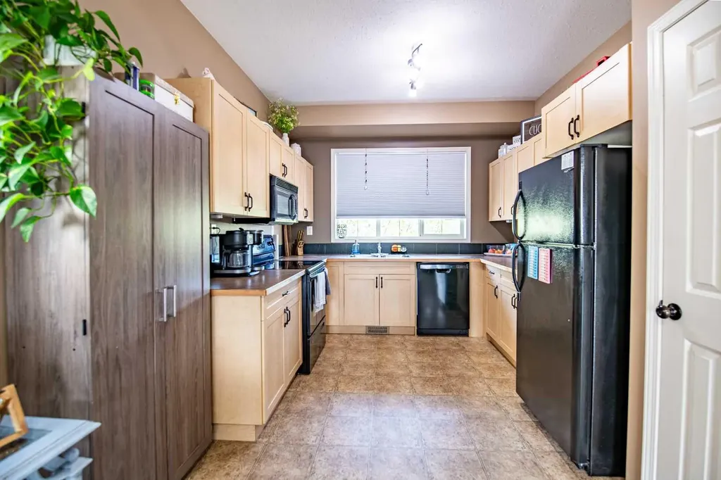 5530 Prairie Ridge Avenue Blackfalds AB t4m0c2