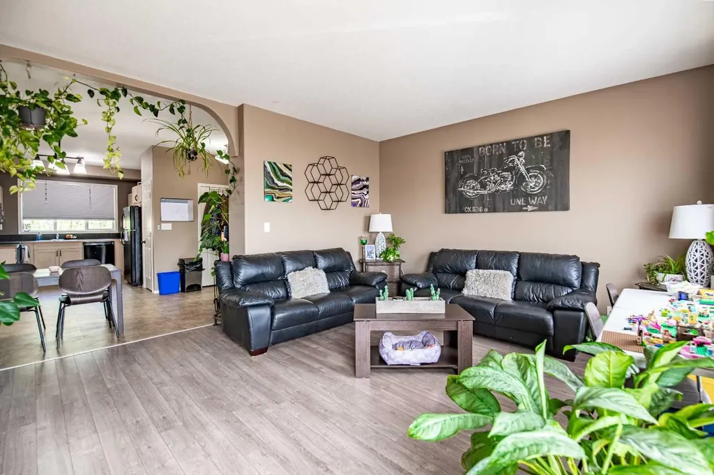 5530 Prairie Ridge Avenue Blackfalds AB t4m0c2
