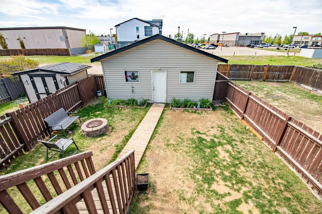 5530 Prairie Ridge Avenue Blackfalds AB t4m0c2