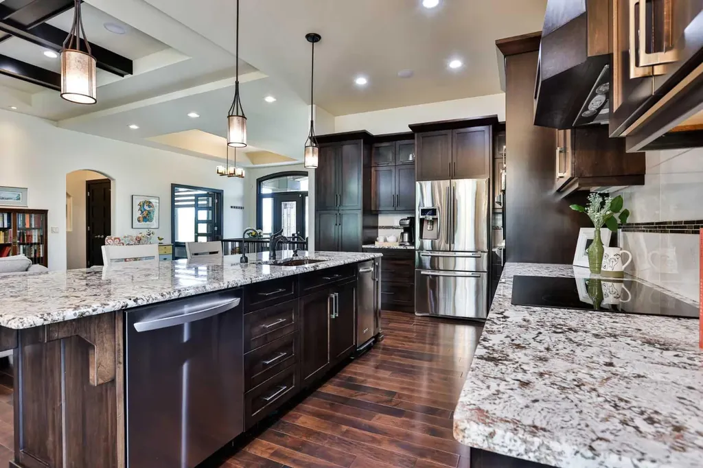 312 Sandstone Point S Lethbridge AB T1K 8C9