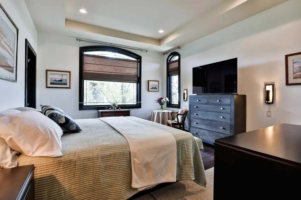 312 Sandstone Point S Lethbridge AB T1K 8C9
