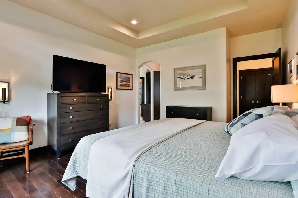 312 Sandstone Point S Lethbridge AB T1K 8C9