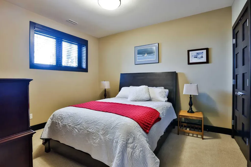 312 Sandstone Point S Lethbridge AB T1K 8C9