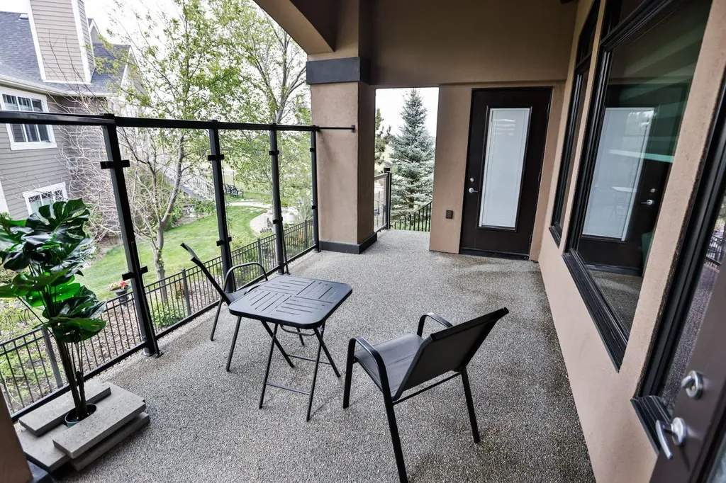 312 Sandstone Point S Lethbridge AB T1K 8C9