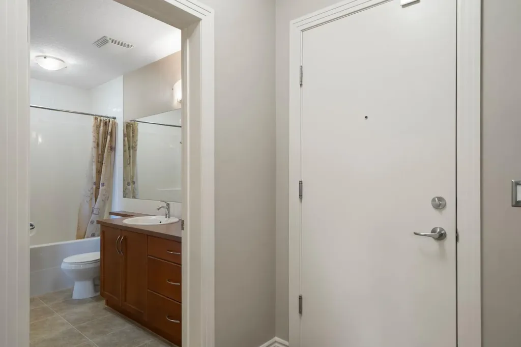3111 34 Avenue NW Calgary AB T3L 0Y2