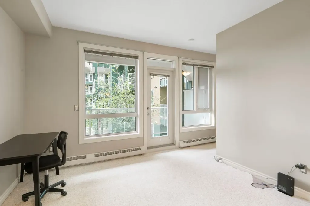 3111 34 Avenue NW Calgary AB T3L 0Y2