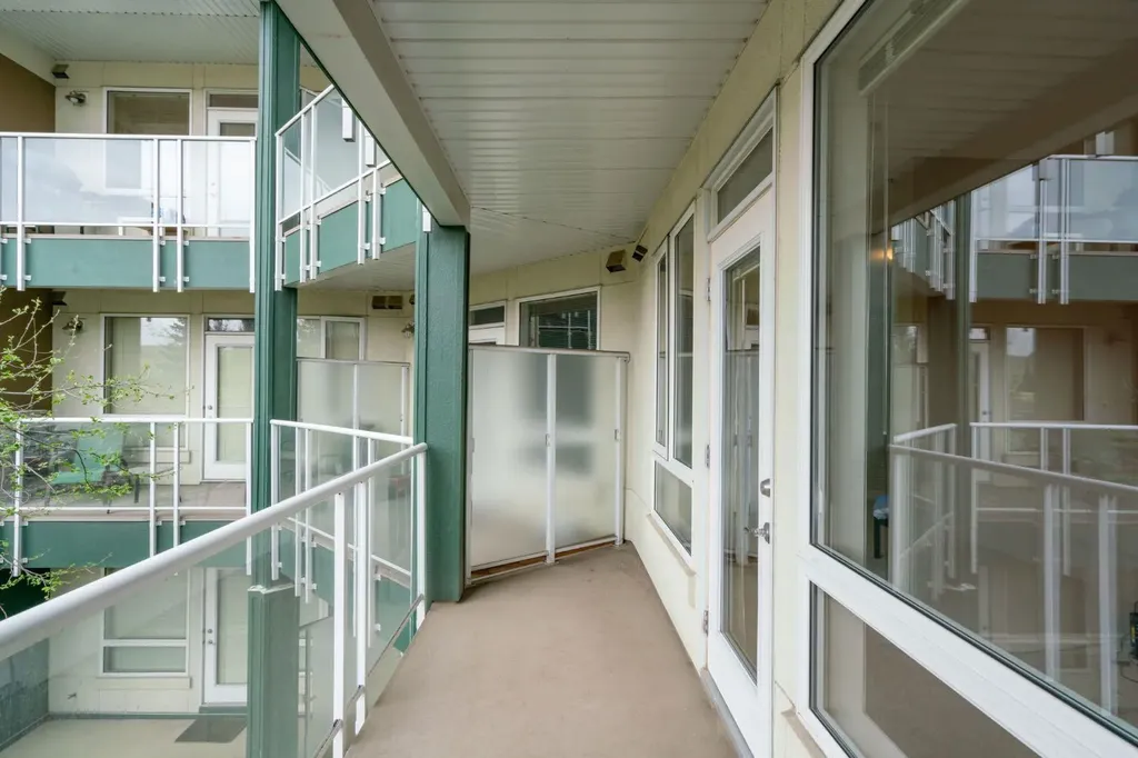 3111 34 Avenue NW Calgary AB T3L 0Y2