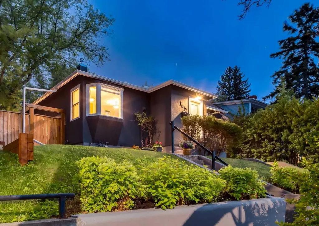 1817 18 Street SW Calgary AB T2T 4T2