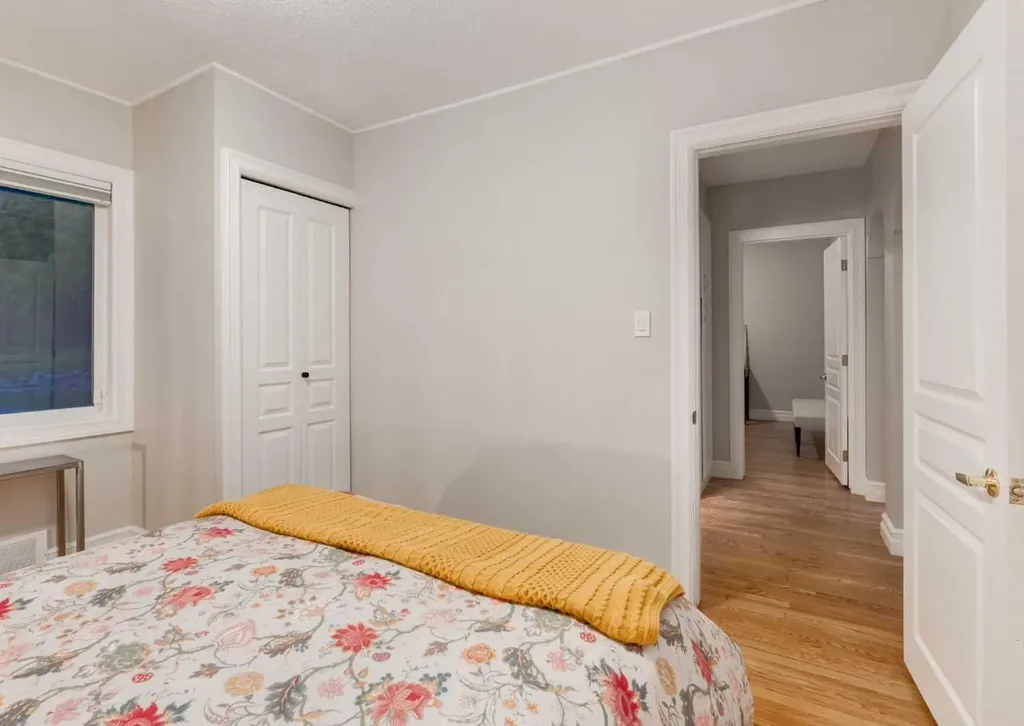 1817 18 Street SW Calgary AB T2T 4T2