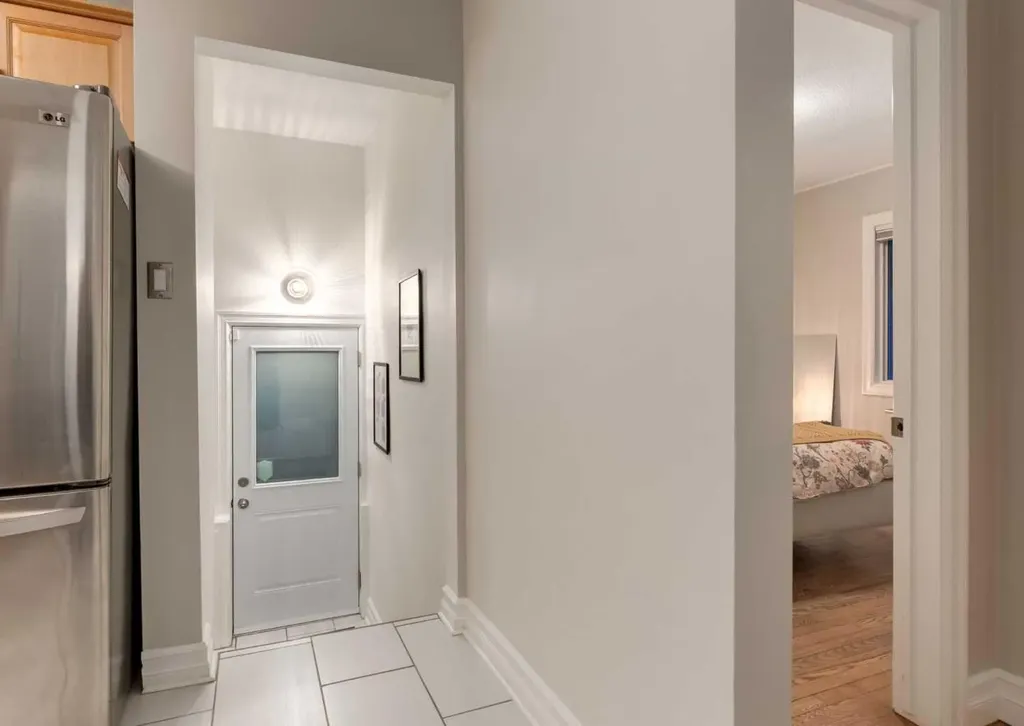 1817 18 Street SW Calgary AB T2T 4T2