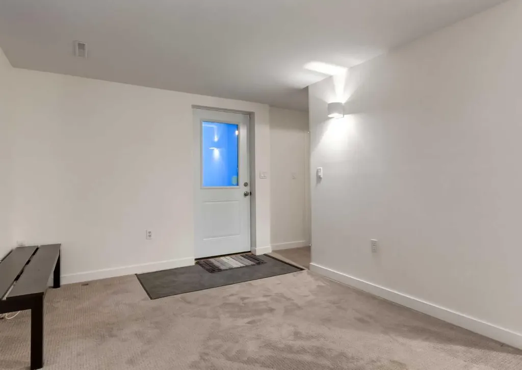 1817 18 Street SW Calgary AB T2T 4T2