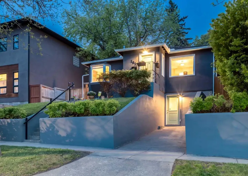 1817 18 Street SW Calgary AB T2T 4T2
