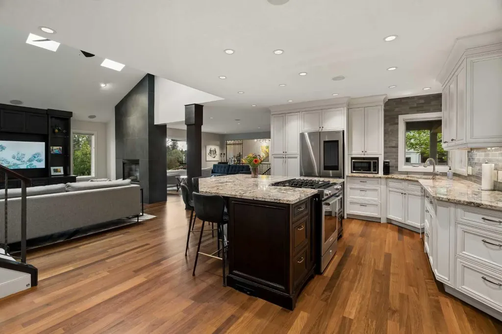 1109 Council Way SW Calgary AB T2T 1X5