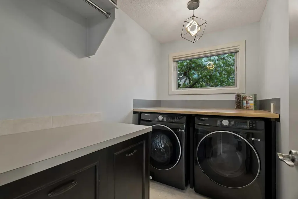 1109 Council Way SW Calgary AB T2T 1X5