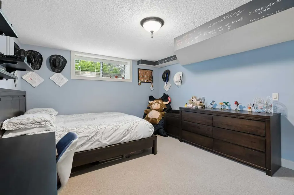 1109 Council Way SW Calgary AB T2T 1X5