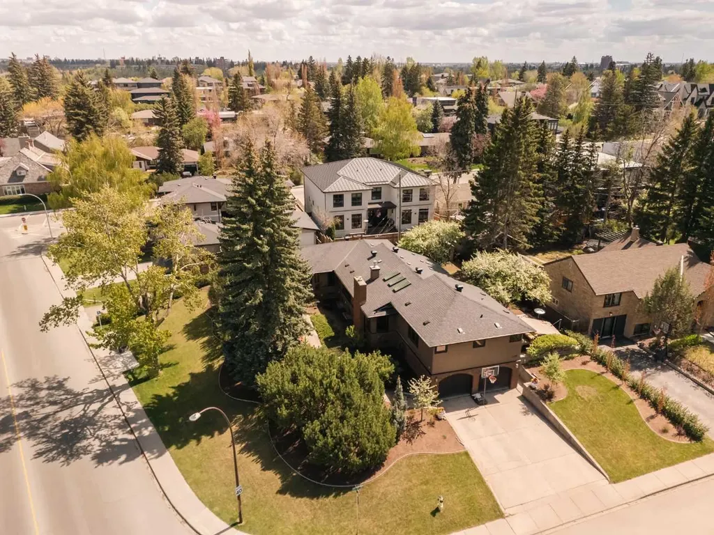 1109 Council Way SW Calgary AB T2T 1X5