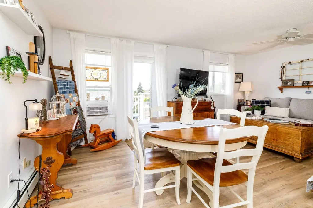 56 Carroll Crescent Red Deer AB T4P 3Y3