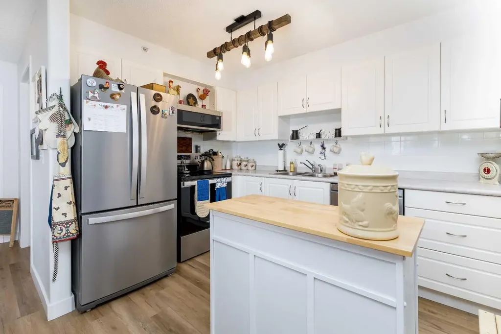 56 Carroll Crescent Red Deer AB T4P 3Y3
