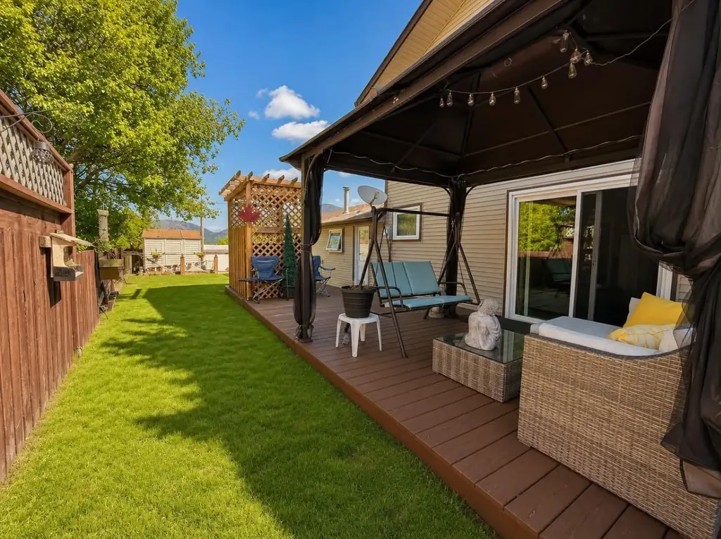11002 Hoppe Avenue Grande Cache AB t0e0y0