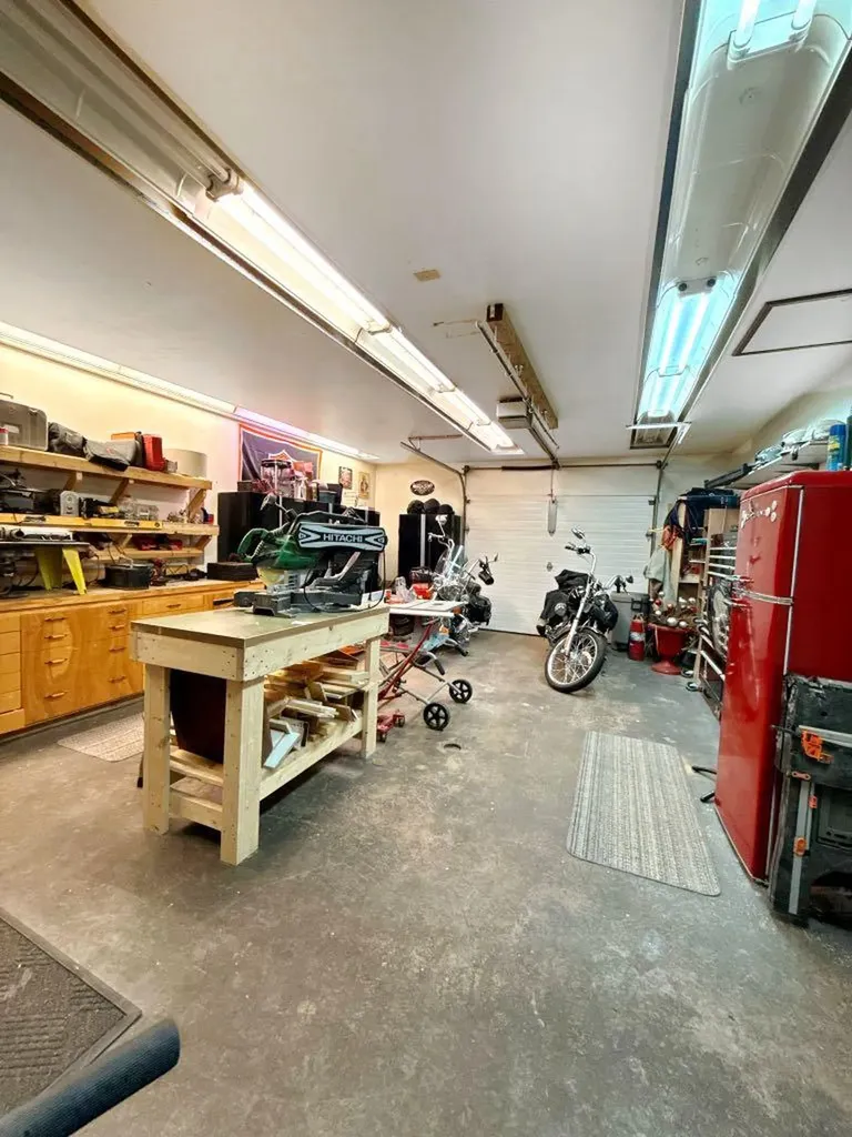 11002 Hoppe Avenue Grande Cache AB t0e0y0