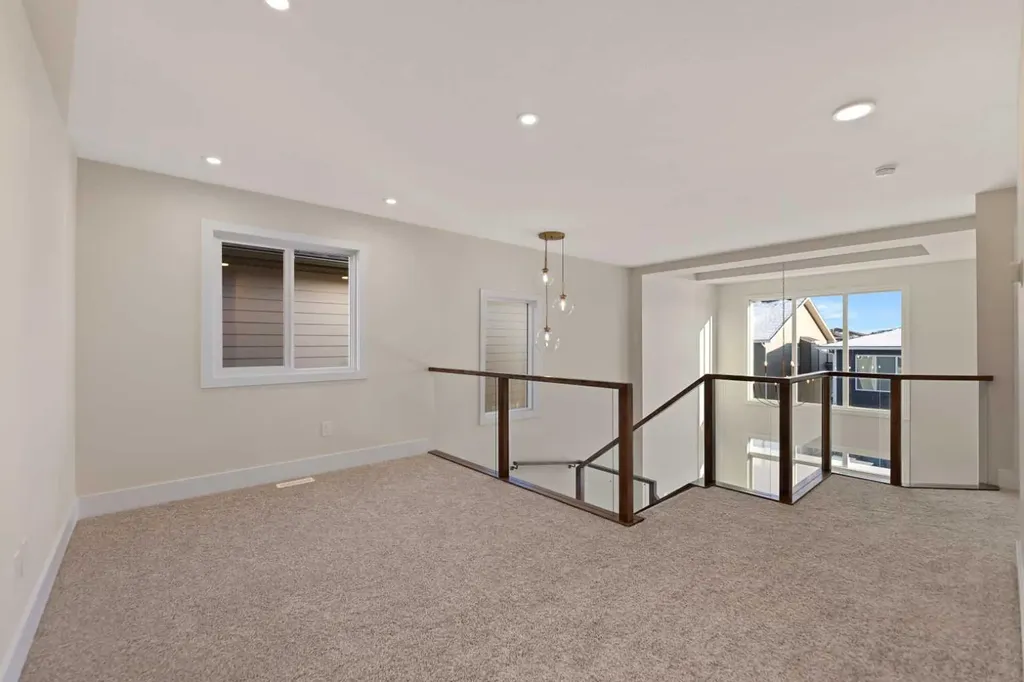 185 South Shore View Chestermere AB T1X2Y3