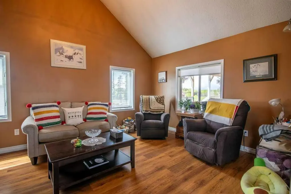33139 Range Road 55 Rural Mountain View County AB T0M 1X0