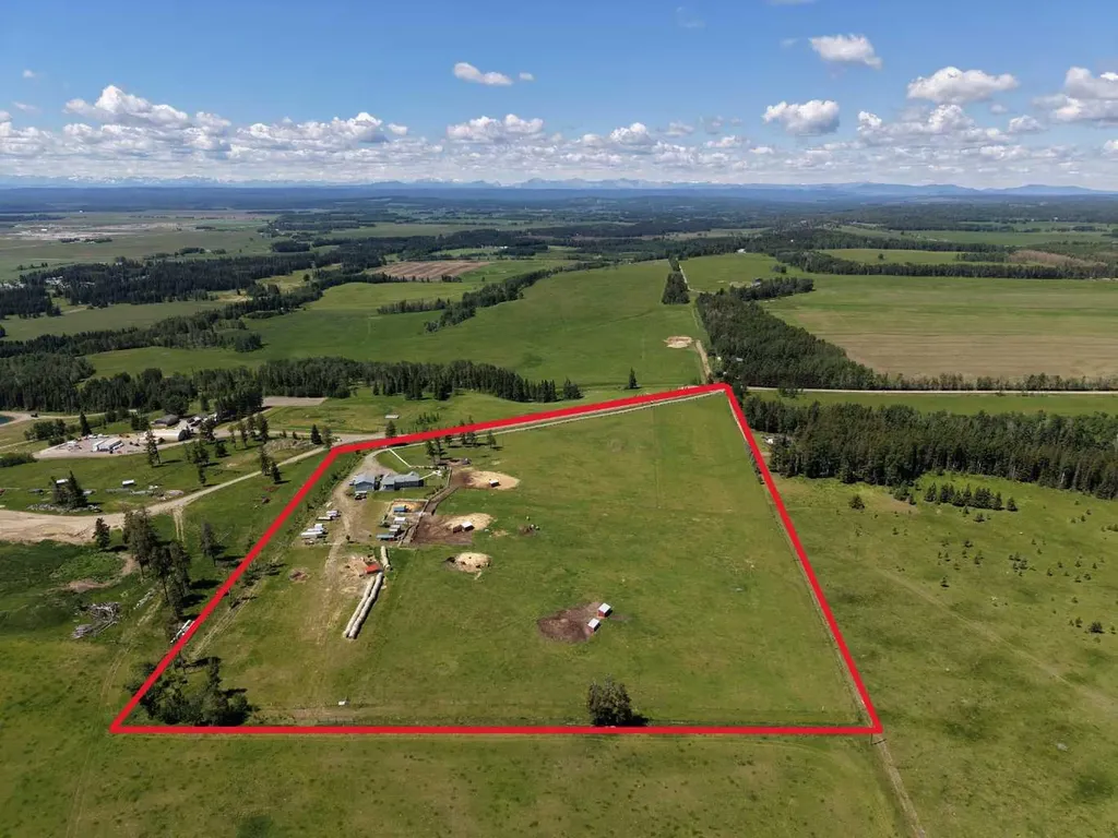 33139 Range Road 55 Rural Mountain View County AB T0M 1X0
