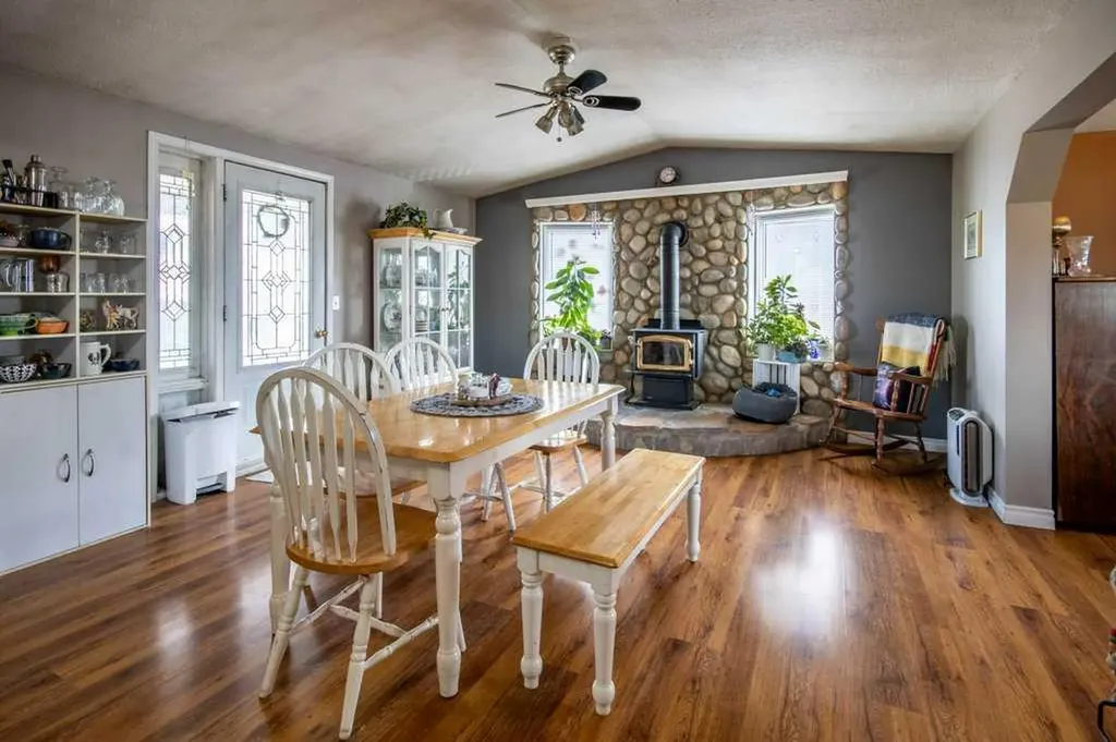 33139 Range Road 55 Rural Mountain View County AB T0M 1X0
