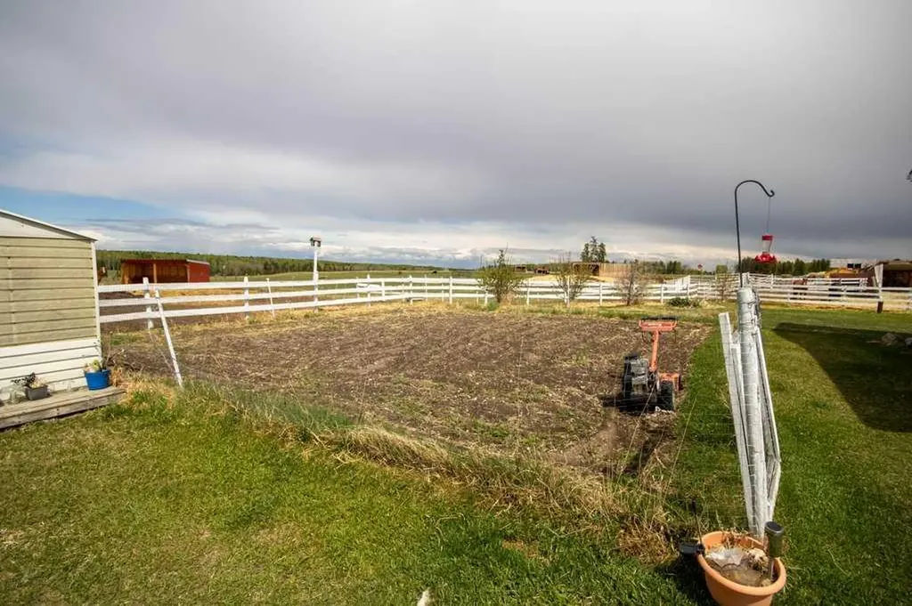 33139 Range Road 55 Rural Mountain View County AB T0M 1X0