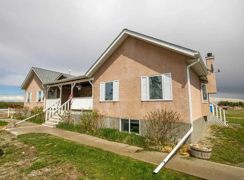 33139 Range Road 55 Rural Mountain View County AB T0M 1X0