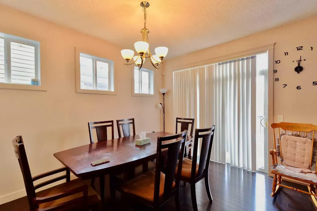 18 Redstone Manor NE Calgary AB T3N0J5
