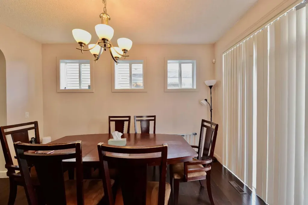 18 Redstone Manor NE Calgary AB T3N0J5