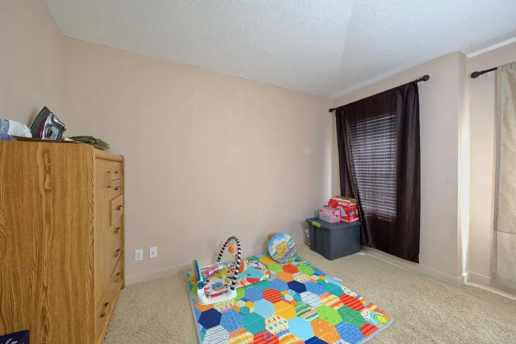 18 Redstone Manor NE Calgary AB T3N0J5