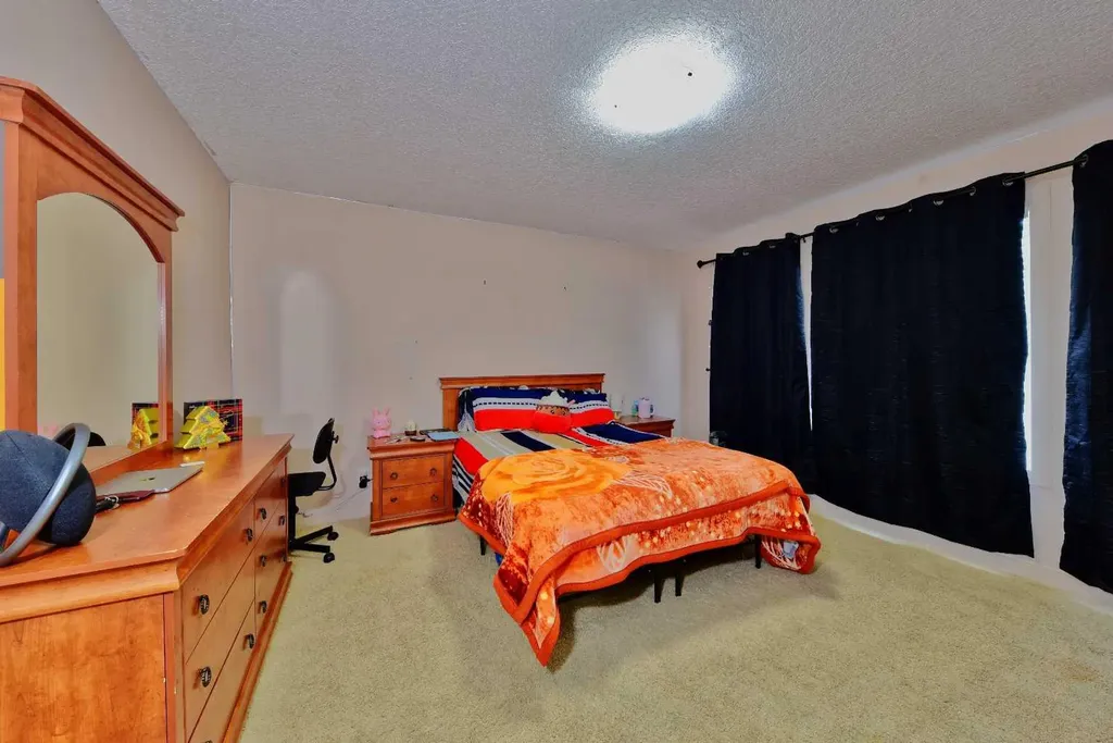 18 Redstone Manor NE Calgary AB T3N0J5