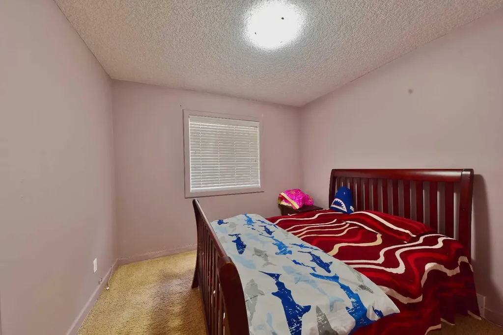 18 Redstone Manor NE Calgary AB T3N0J5