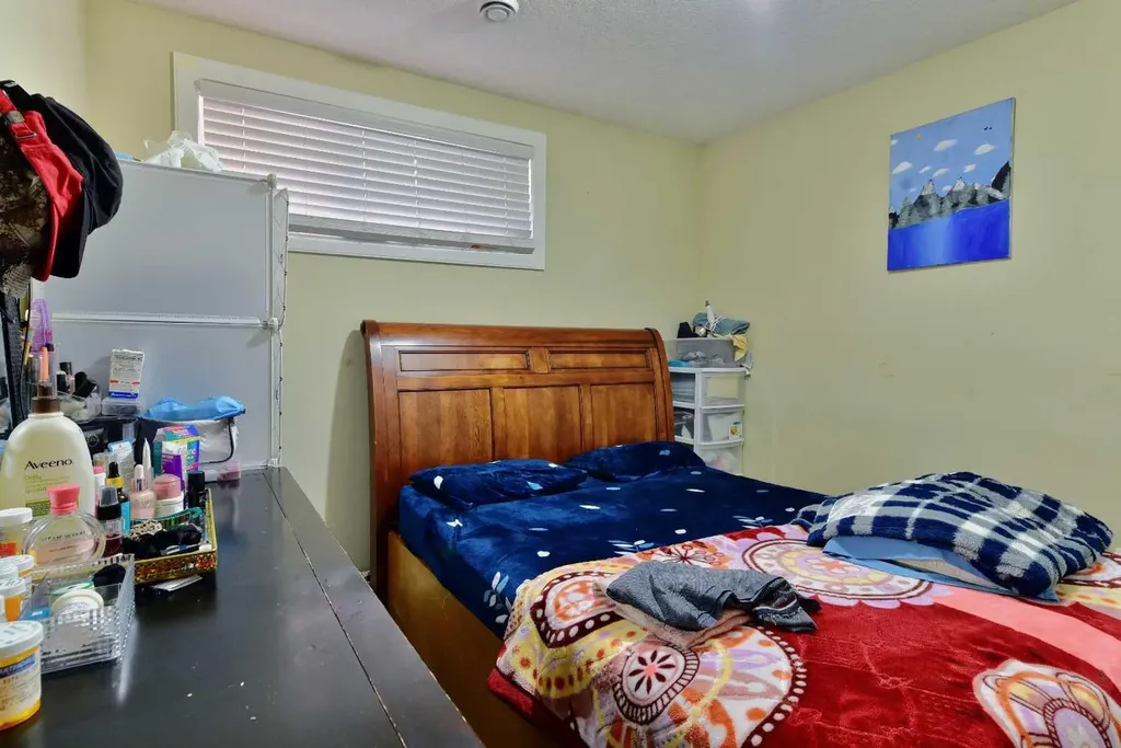 18 Redstone Manor NE Calgary AB T3N0J5