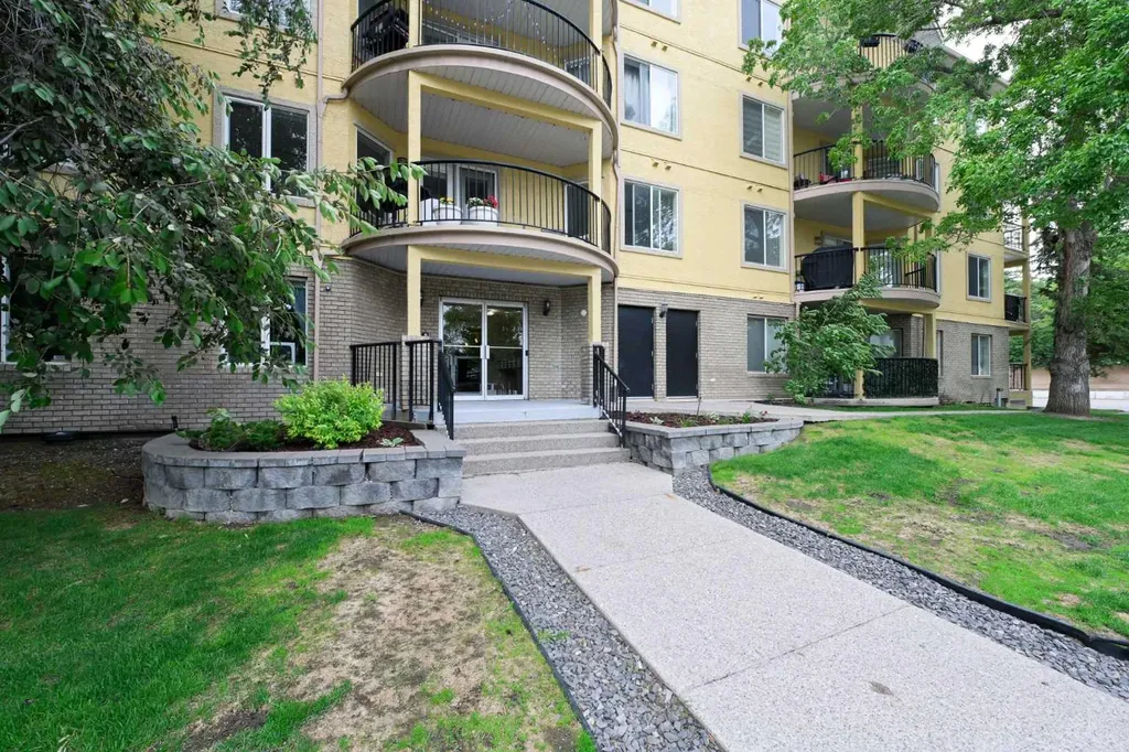 735 56 Avenue SW Calgary AB T2V 0G9