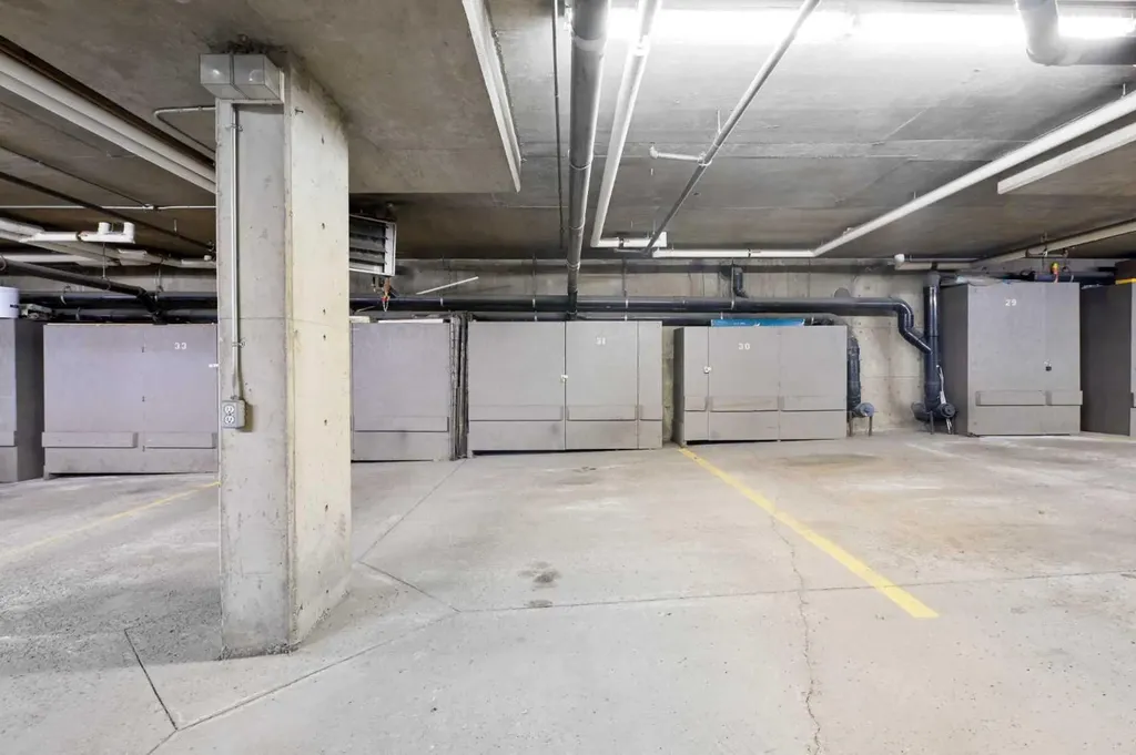 735 56 Avenue SW Calgary AB T2V 0G9