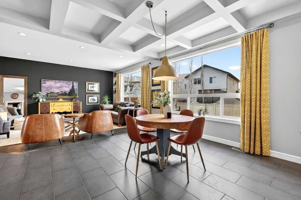 31 Kingston View SE Airdrie AB T4A 0K4
