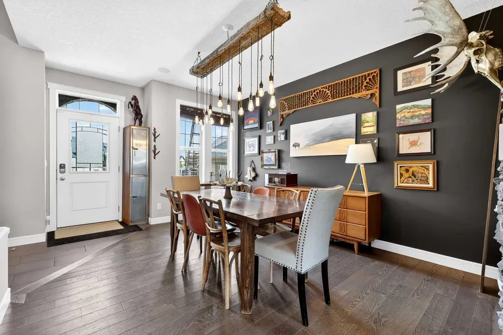 31 Kingston View SE Airdrie AB T4A 0K4