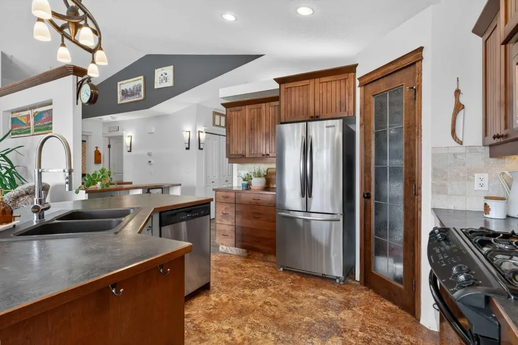 283 Willow Ridge Manor Diamond Valley AB T0L 0H0