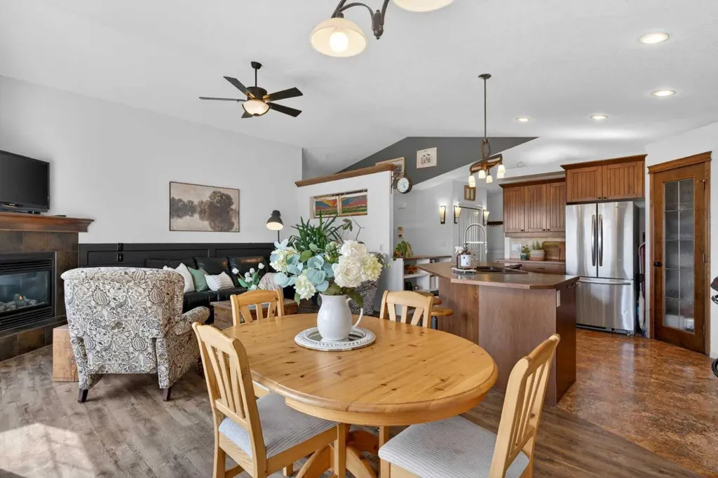 283 Willow Ridge Manor Diamond Valley AB T0L 0H0