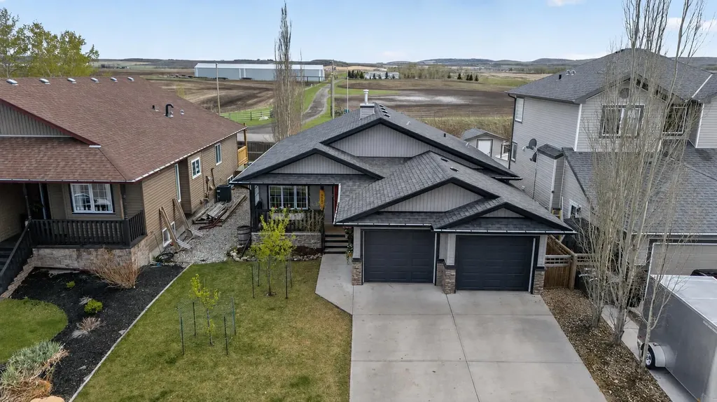 283 Willow Ridge Manor Diamond Valley AB T0L 0H0