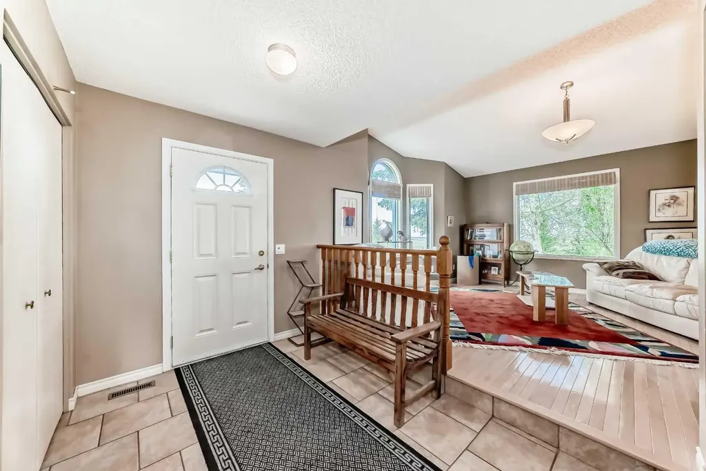 16253 262 Avenue E De Winton AB T1S 4G7