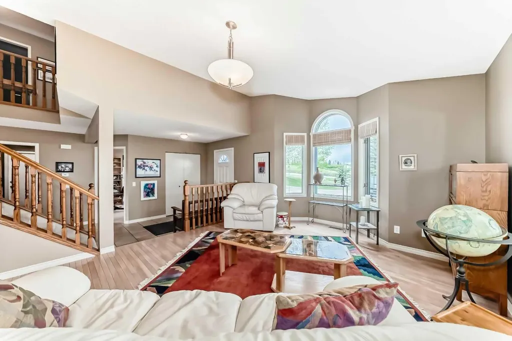 16253 262 Avenue E De Winton AB T1S 4G7
