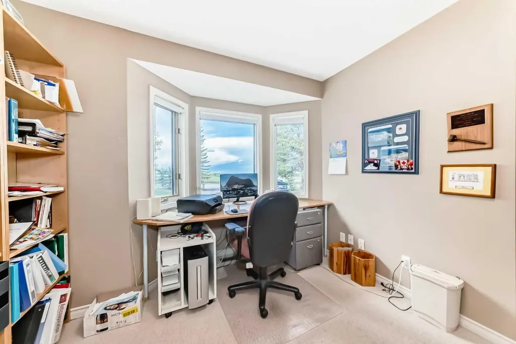 16253 262 Avenue E De Winton AB T1S 4G7
