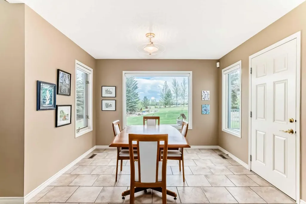 16253 262 Avenue E De Winton AB T1S 4G7