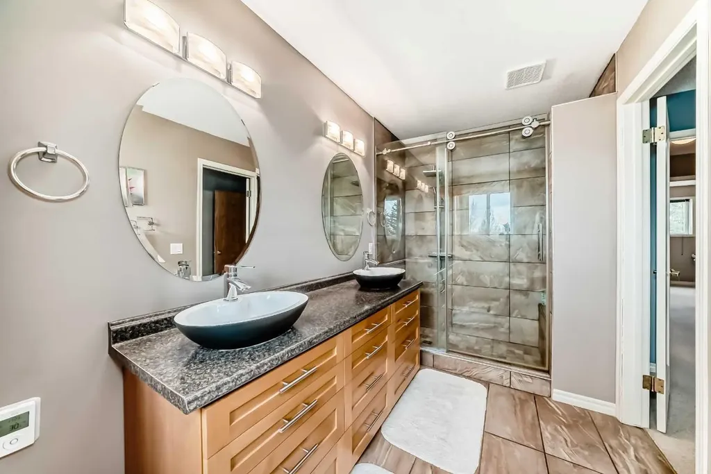 16253 262 Avenue E De Winton AB T1S 4G7